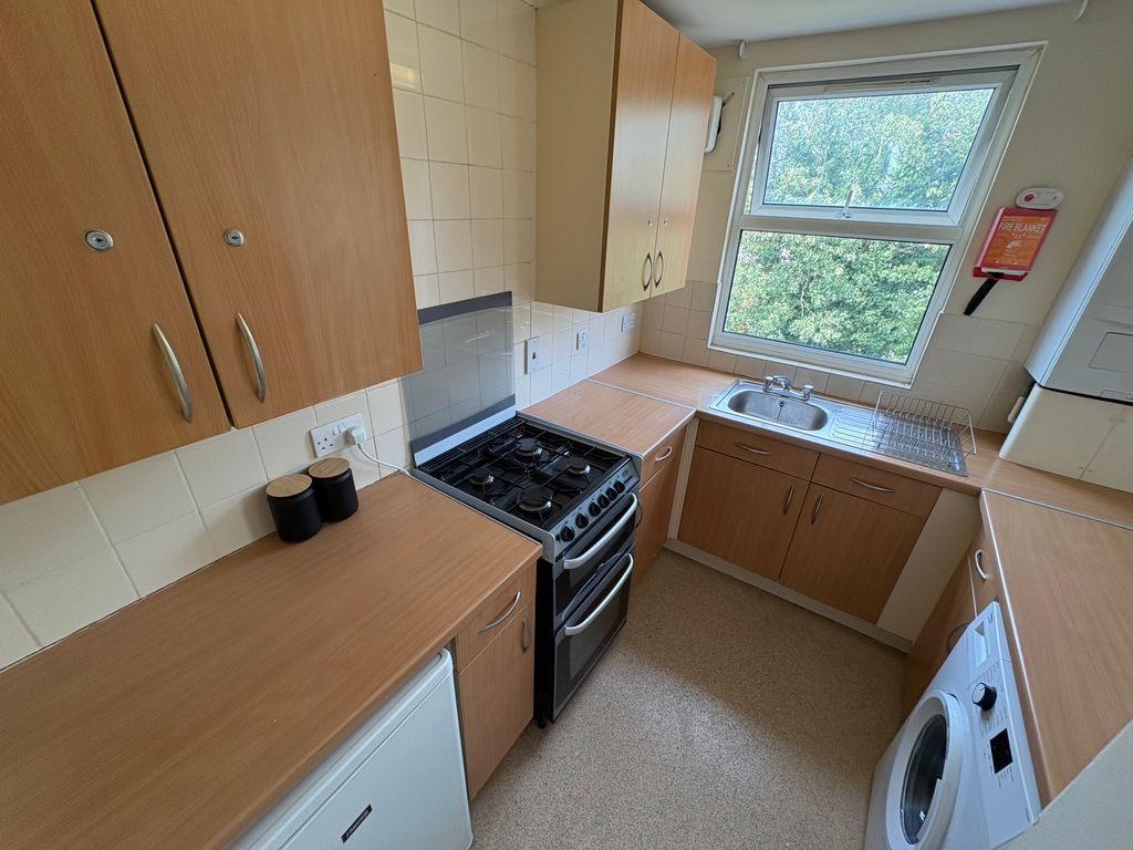 Property photo 3 of 9 Img_7122