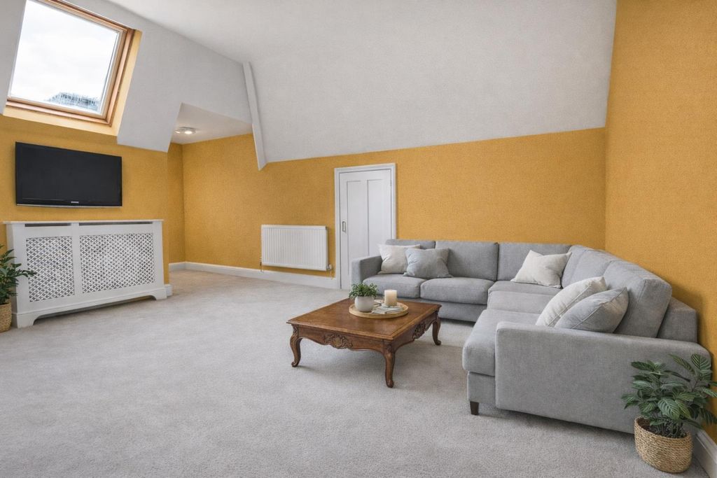 Property photo 2 of 5 Fd7A1353-813c-440d-8070-F73E7935F366.Png