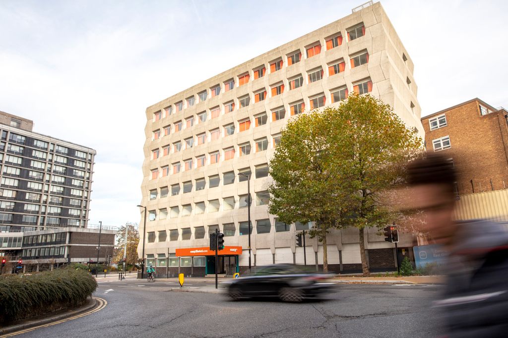 Property photo 1 of 6