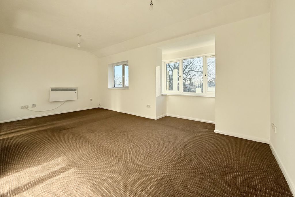 Property photo 2 of 10 2