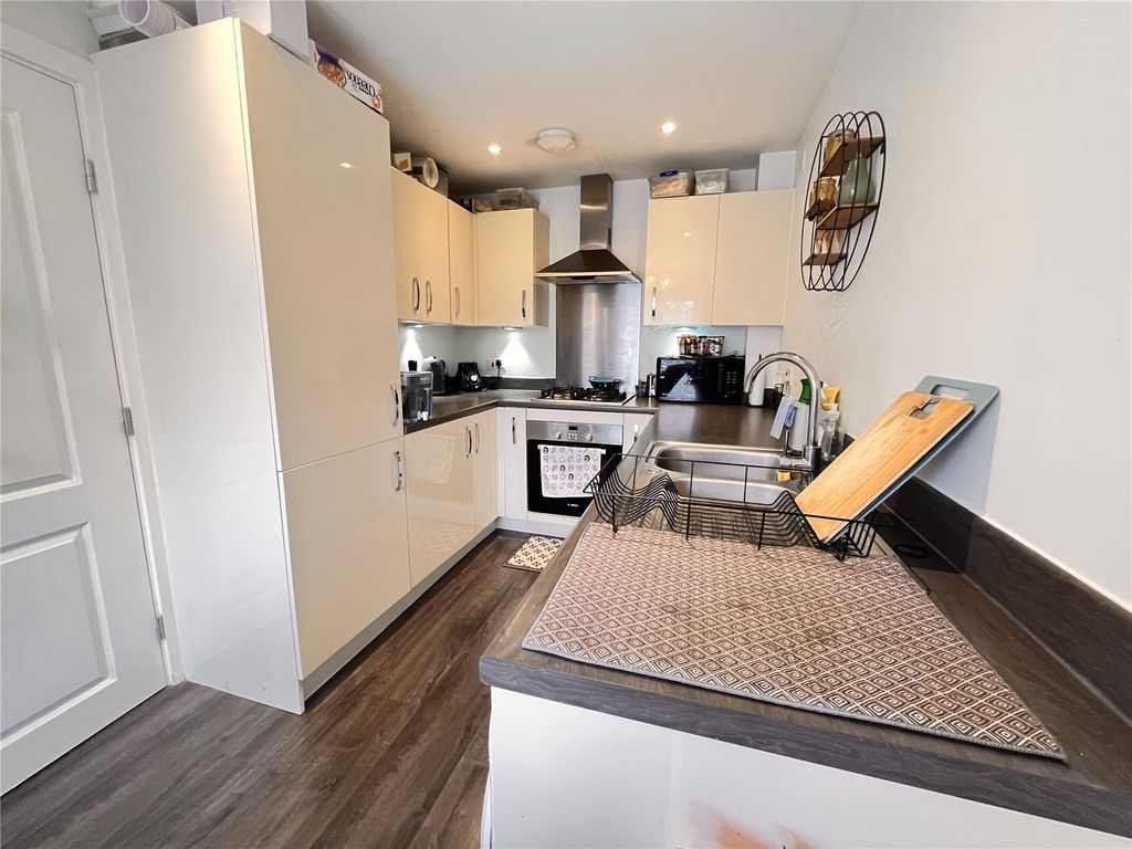 Property photo 3 of 14 Picture No. 06