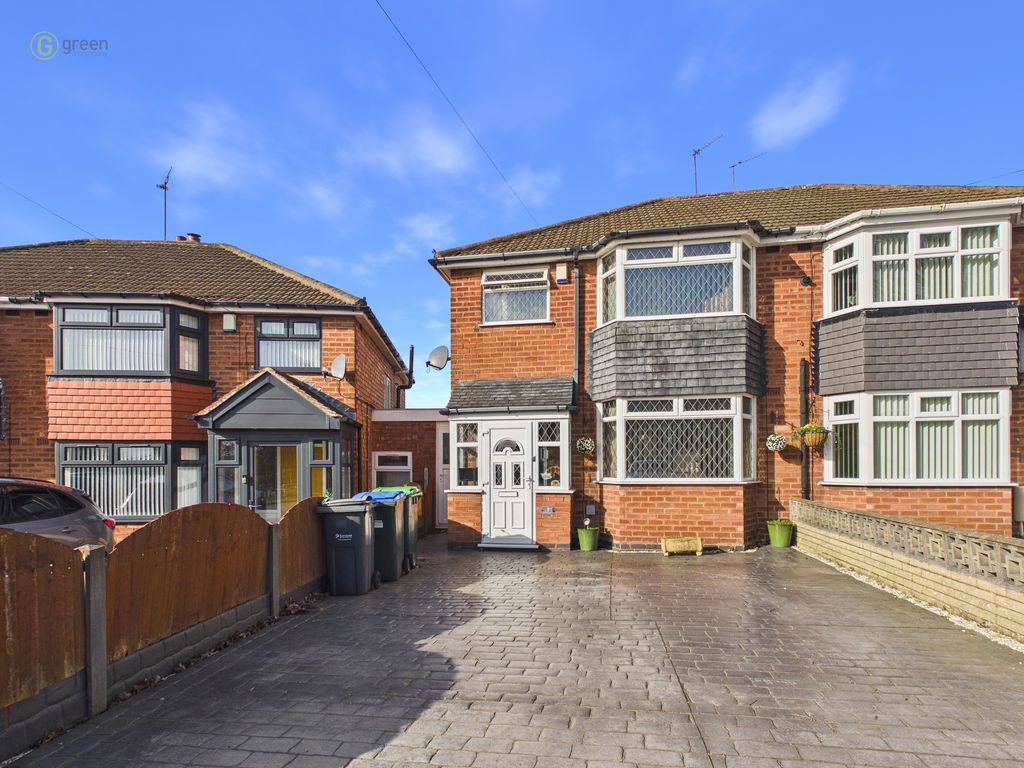 Property photo 1 of 37 Cam05591G0Pr0143Still036