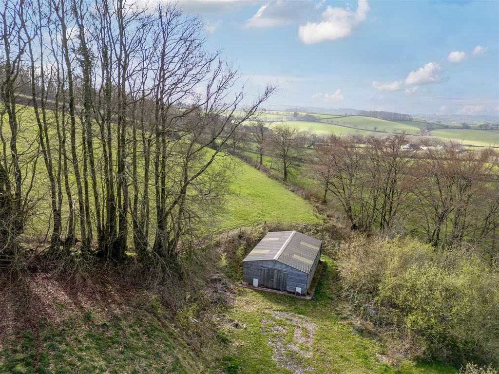 Property photo 2 of 24
