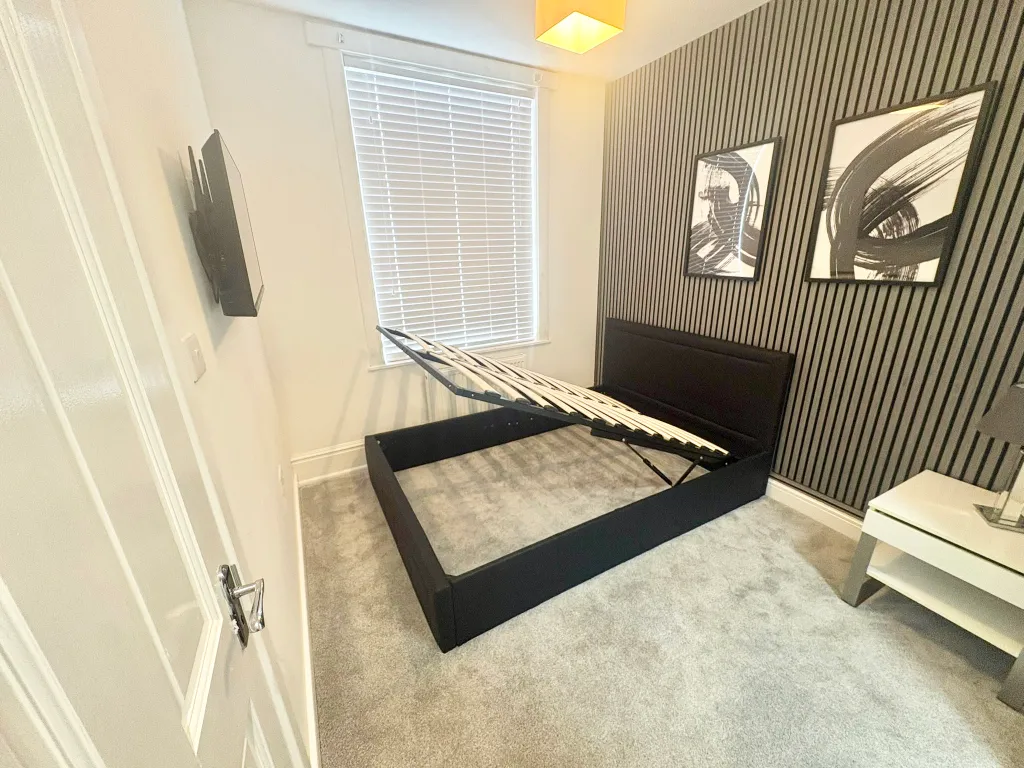 Apartment in Sandwell, West Midlands - More
