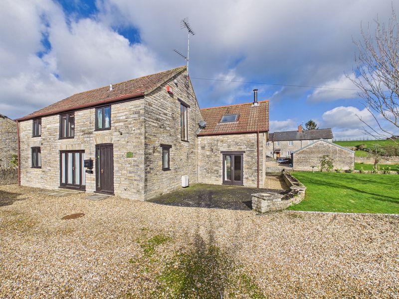 Property photo 1 of 32 Photo 33