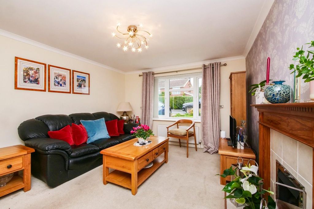 Property photo 2 of 16 Pnmb0342.Jpg