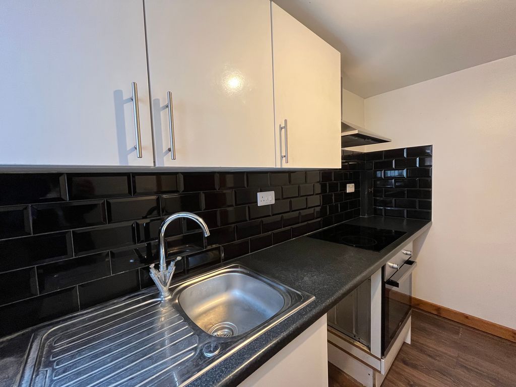 Property photo 3 of 5 Img_5412