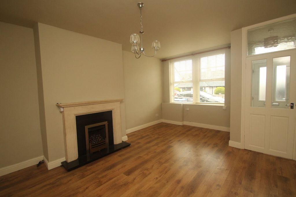 Property photo 2 of 13 Picture No. 24