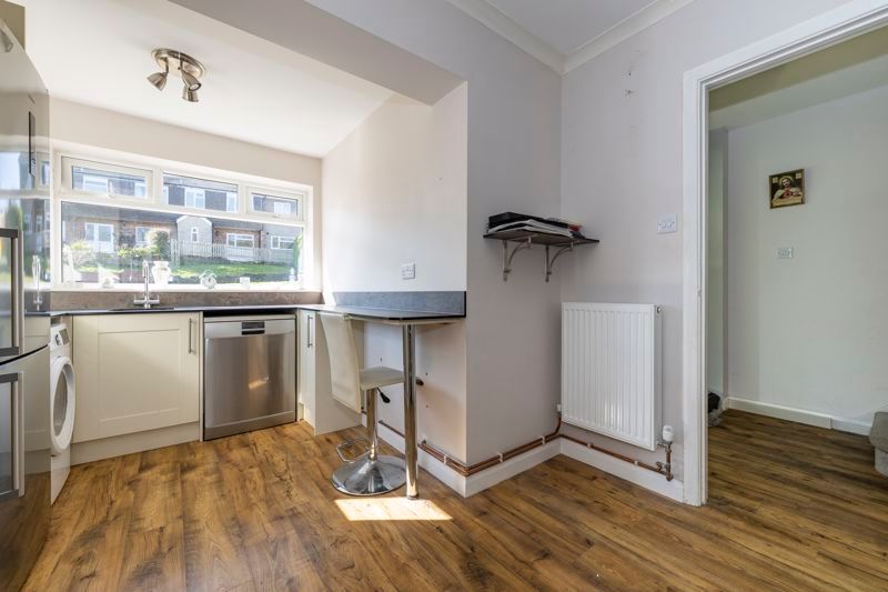 Property photo 3 of 17 Photo 8