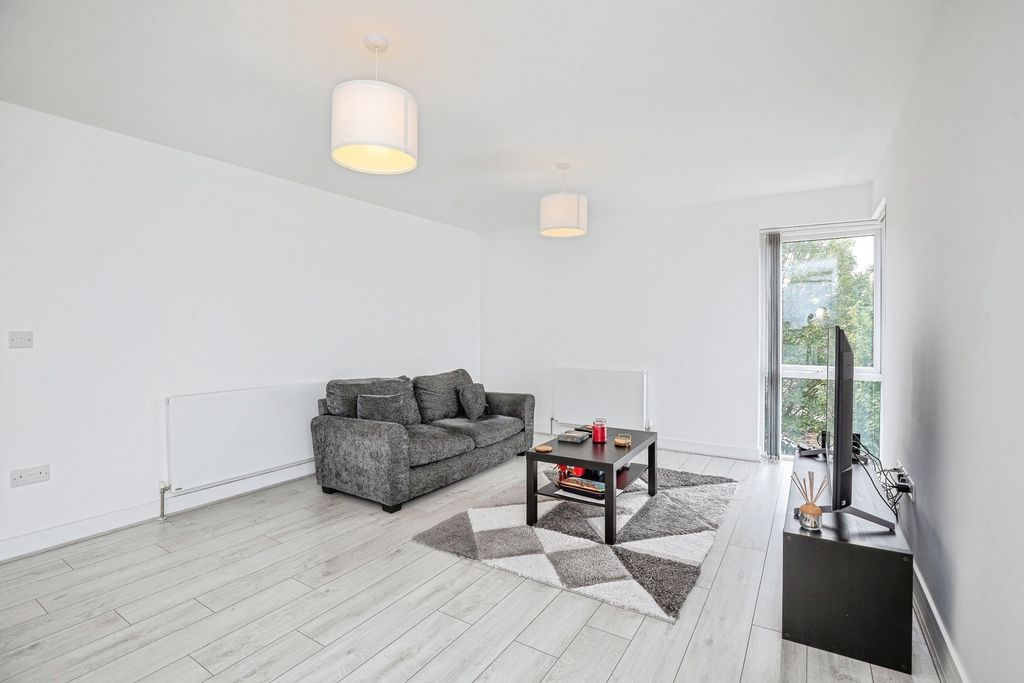 Property photo 3 of 15 Pbox-Img.Jpg