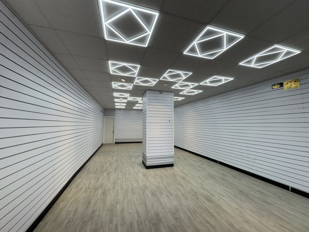 Property photo 2 of 8 Photo 3