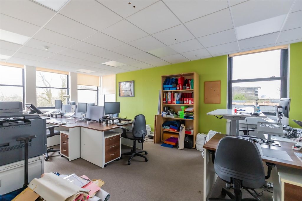 Property photo 3 of 15 8, Office 2 (3 Of 5).Jpg