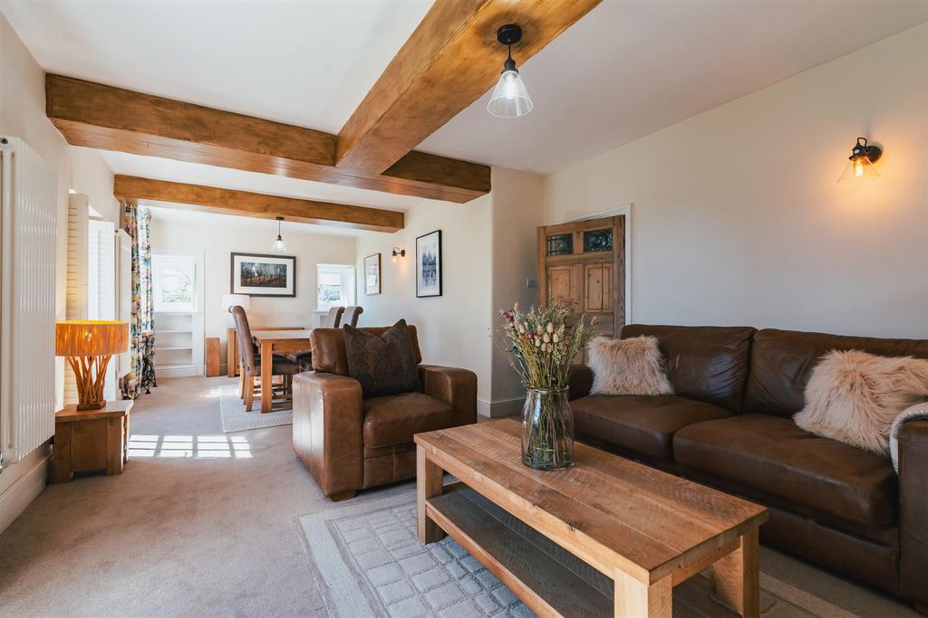 Property photo 2 of 61 Lounge/Dining Room