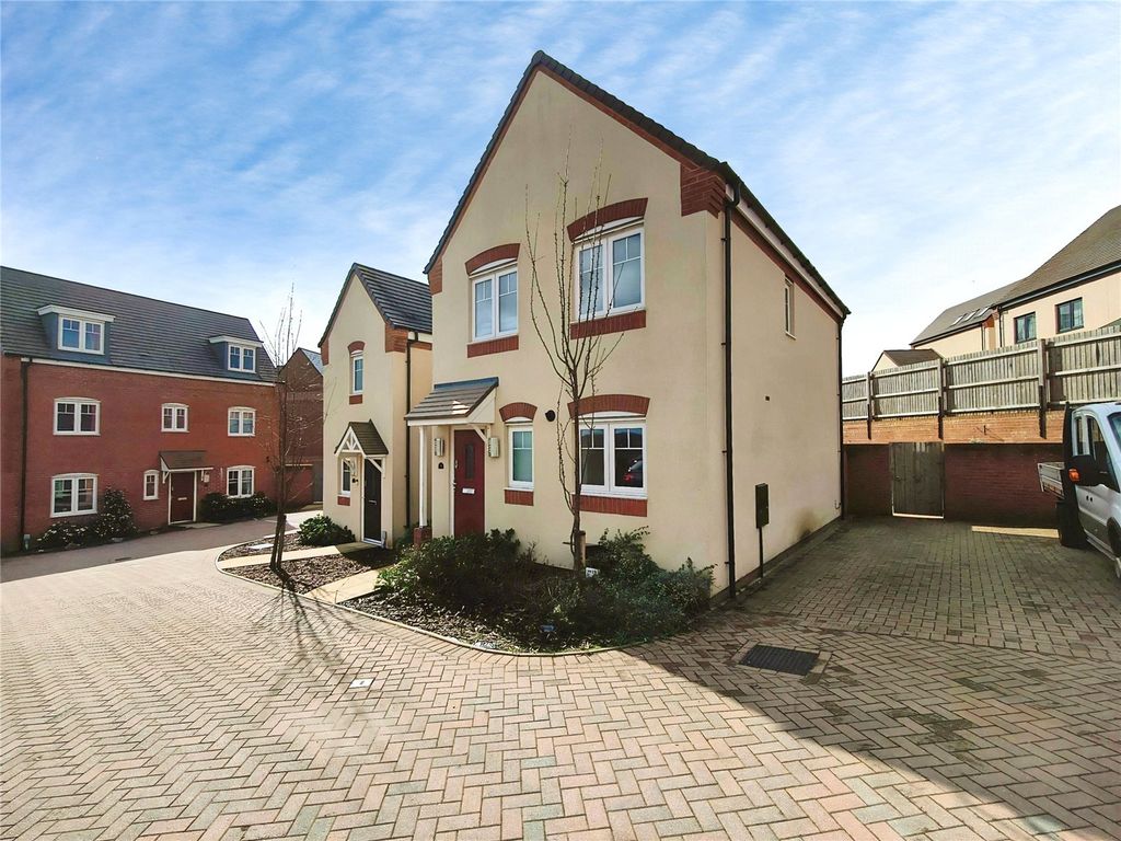 Property photo 1 of 12 Description