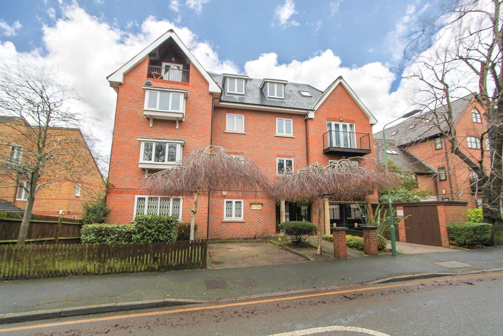 Property photo 1 of 24 2A689442-c9c8-4524-A8A5-4A600A4c9B4B.Jpg