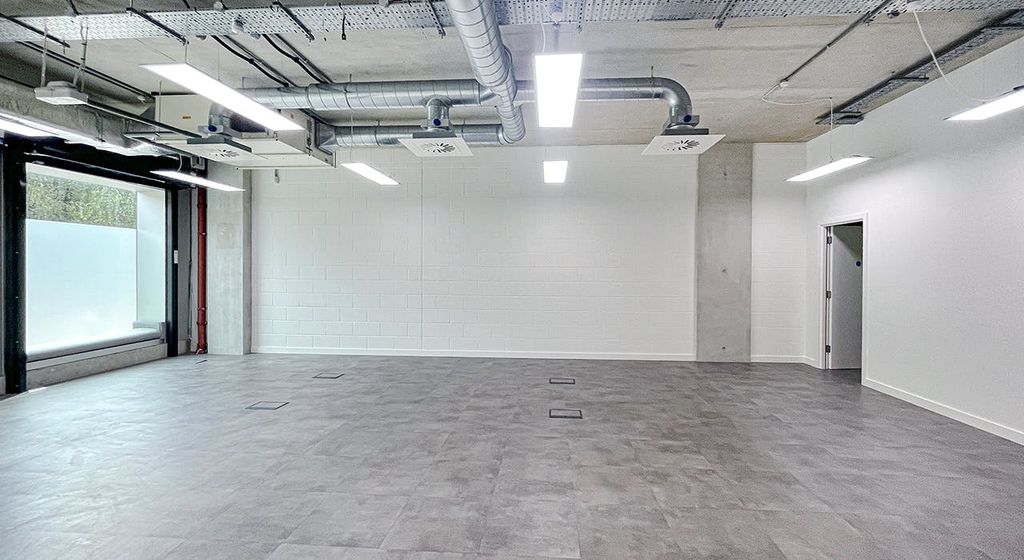 Property photo 2 of 5 101103 Freston Road Notting Hill W11 Office2.Jpg