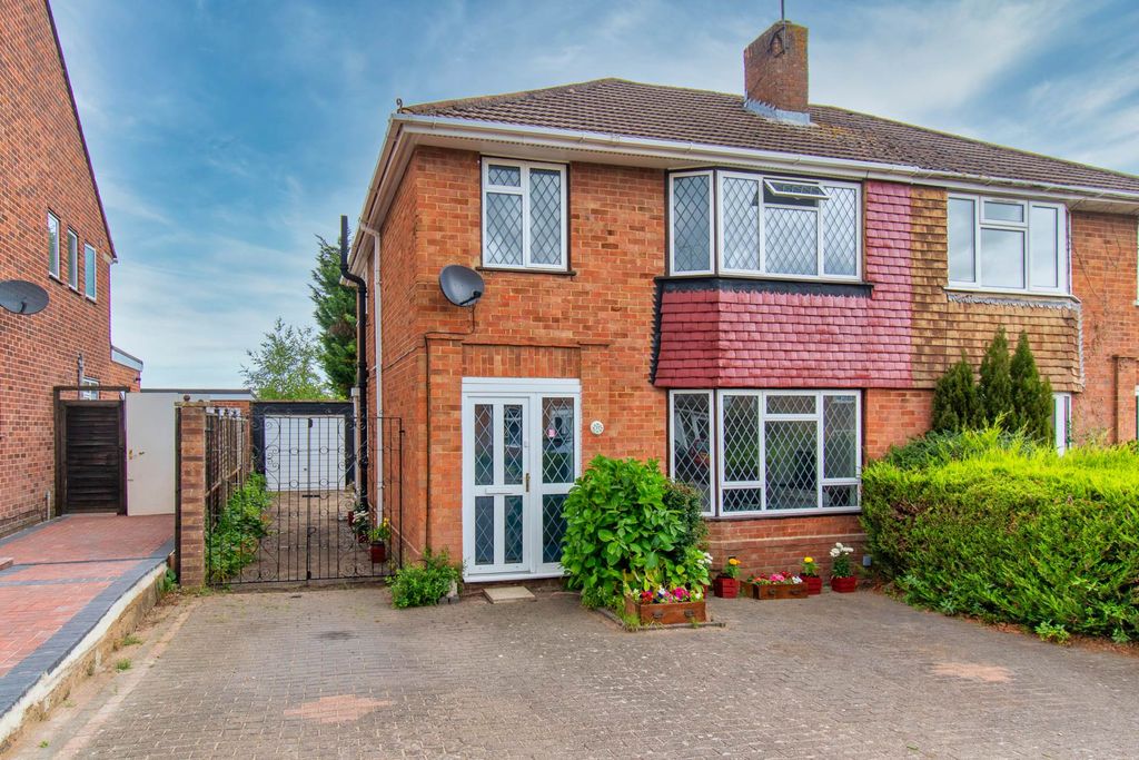 Property photo 1 of 12