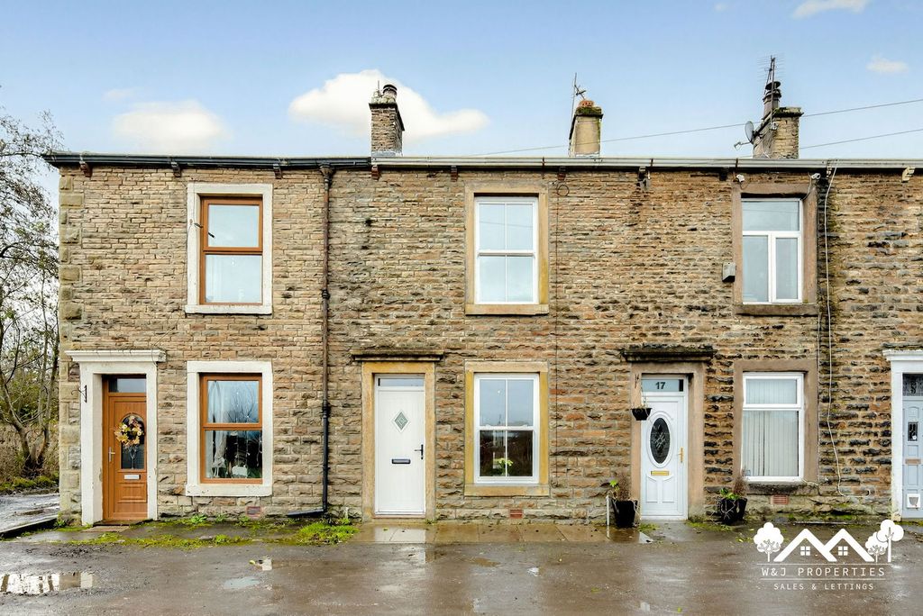 Property photo 1 of 29