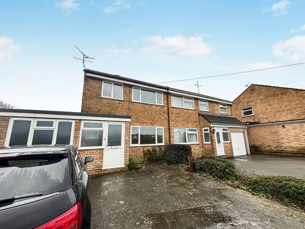 Property photo 2 of 24