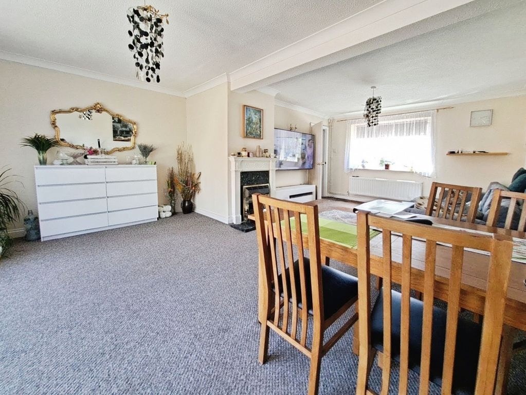 Property photo 3 of 17 Pbox-Img.Jpg