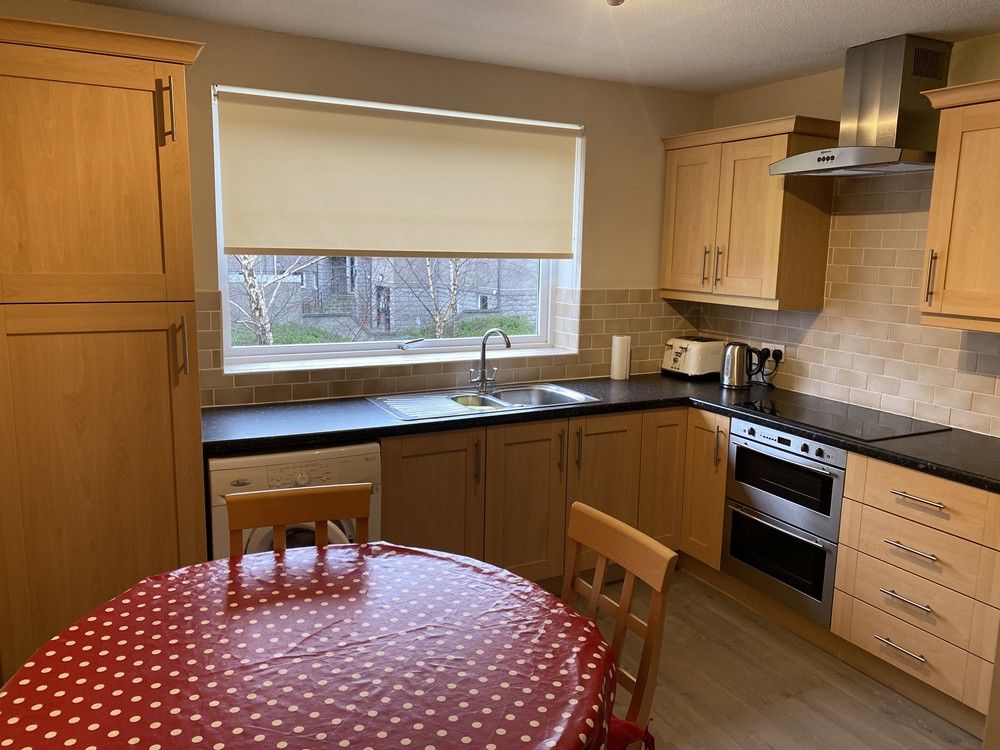 Property photo 2 of 5 9 LG 2