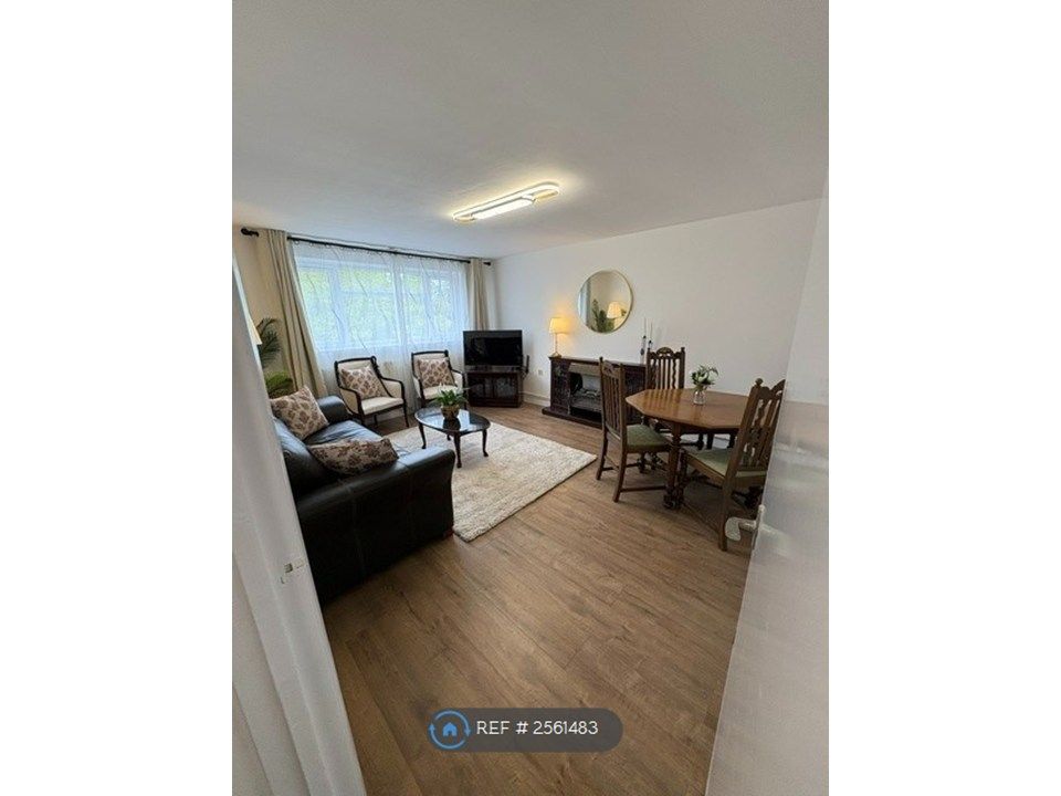 Property photo 3 of 26