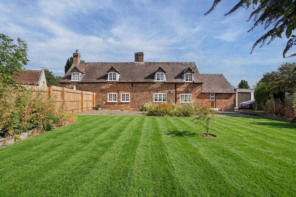 Property photo 1 of 30