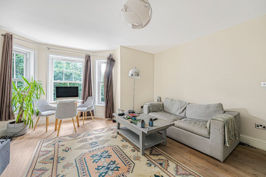 Property photo 2 of 20 Picture No. 26