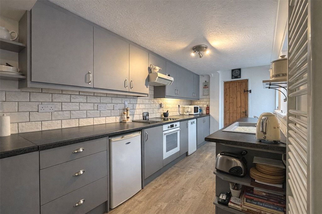 Property photo 2 of 11 Picture No. 11