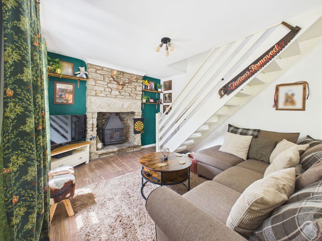 Property photo 2 of 17