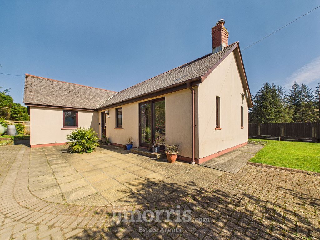 Property photo 2 of 38