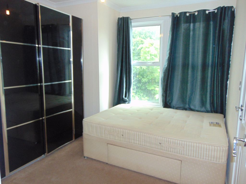 Property photo 3 of 4