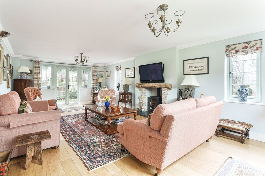 Property photo 3 of 42 Picture No. 18