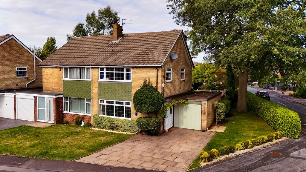 Property photo 1 of 35