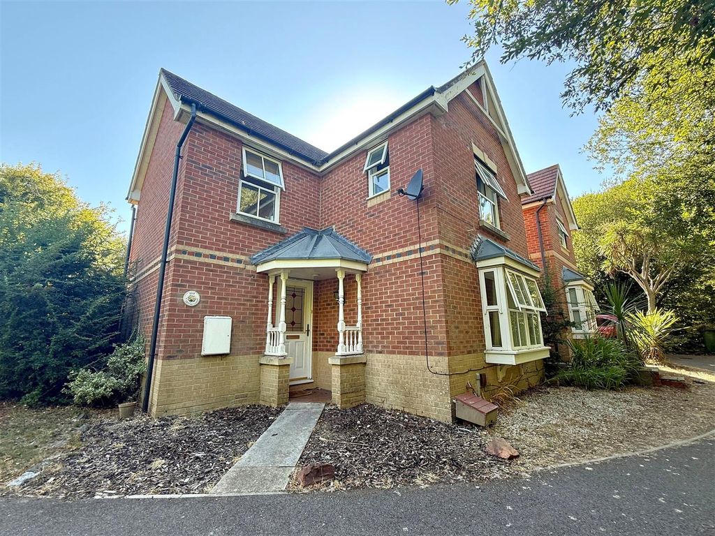 Property photo 1 of 12 Front.Jpg