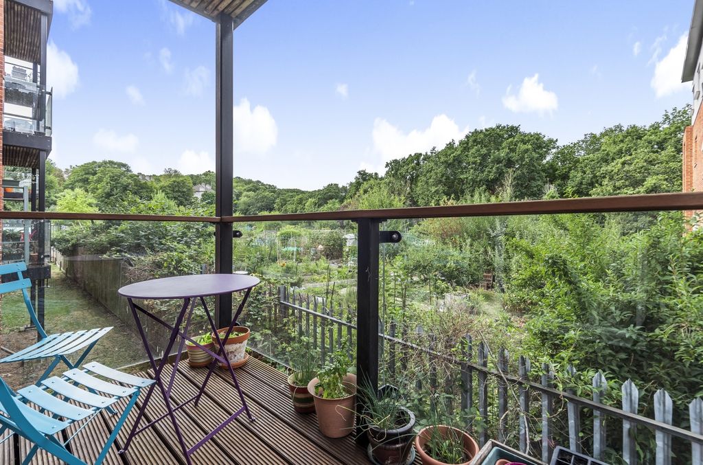 Property photo 2 of 12 Balcony