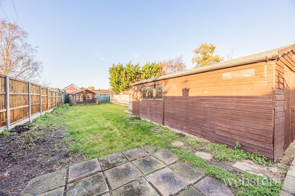 Property photo 2 of 16