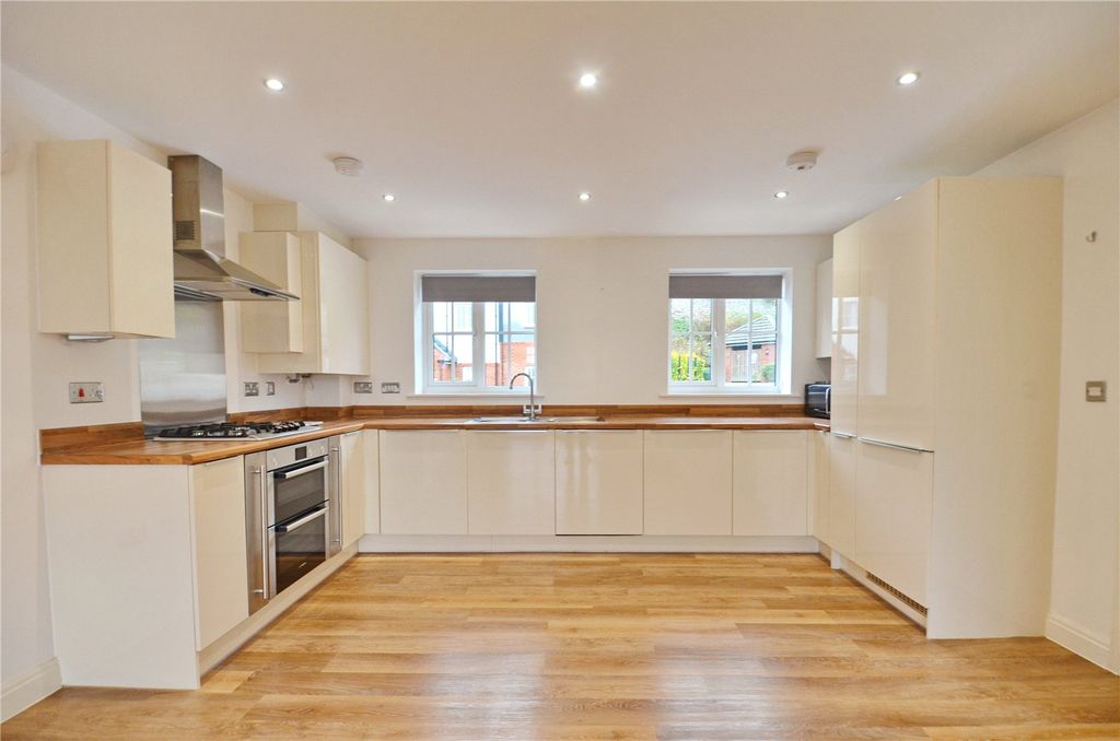 Property photo 3 of 9 Picture No. 02