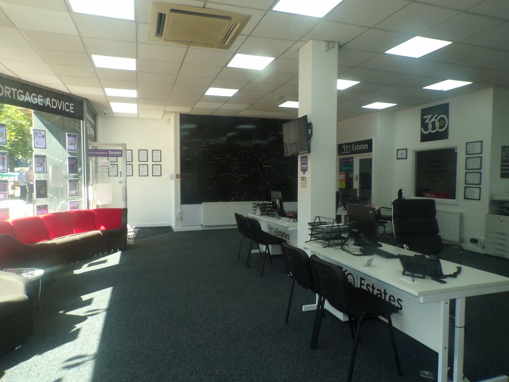 Property photo 3 of 4