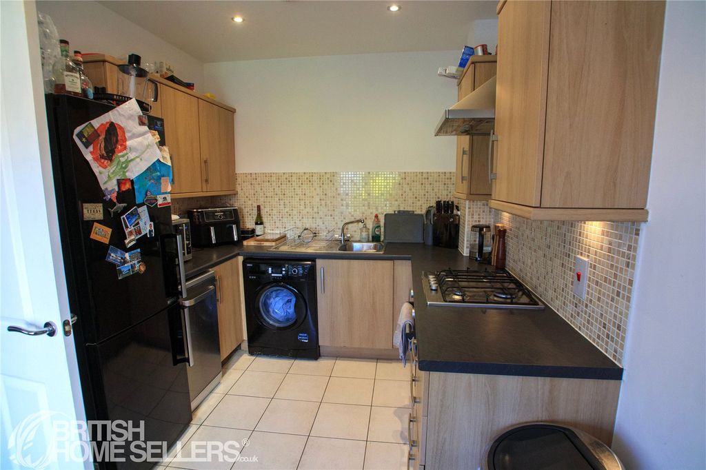 Property photo 2 of 14 Picture No. 13