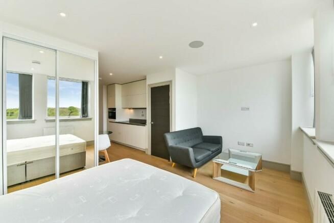 Property photo 1 of 6