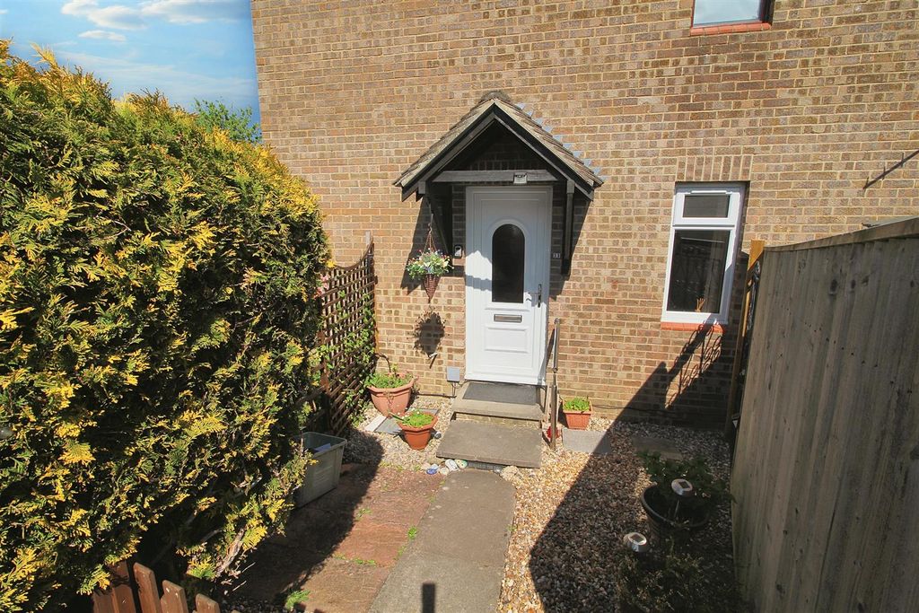 Property photo 2 of 15 Front