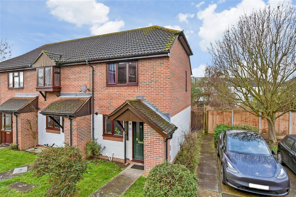 Property photo 1 of 12 External (Brochure)