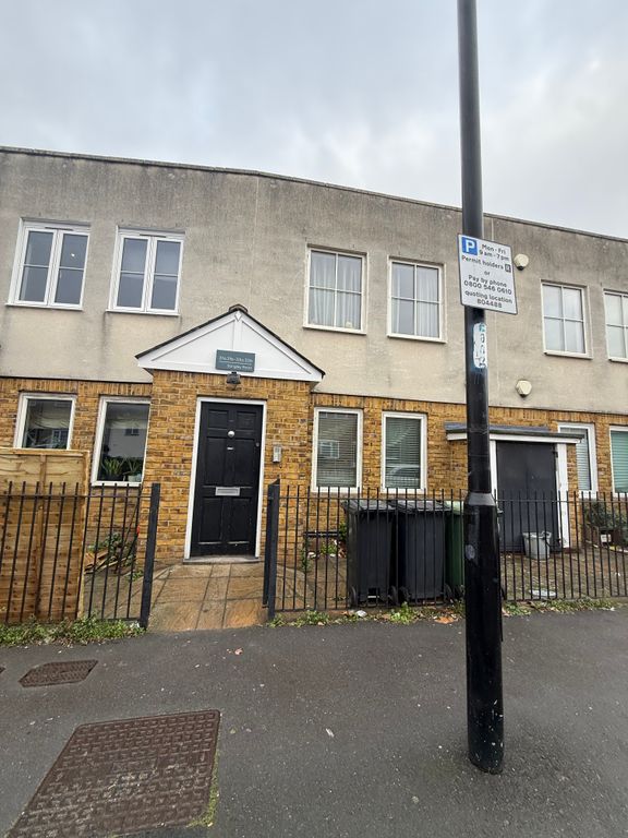 Property photo 1 of 8