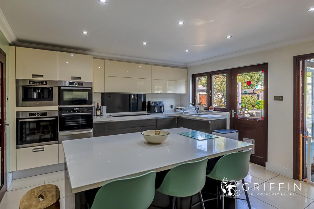 Property photo 1 of 35 Yojeca0Lxksbyf85Pmrha