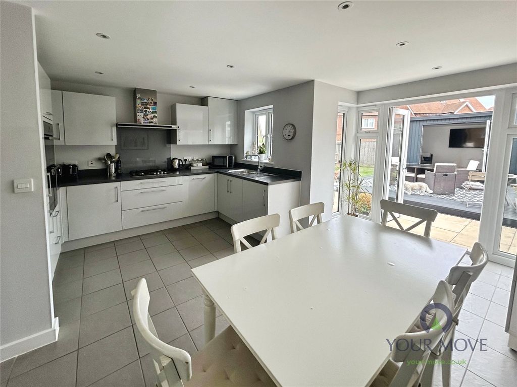 Property photo 2 of 16 Picture No. 03