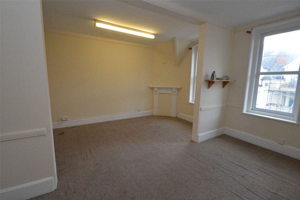 Property photo 2 of 8 Picture No. 07