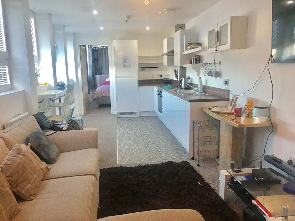 Property photo 3 of 8