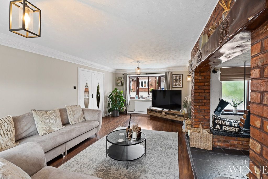 Property photo 2 of 48 5479804