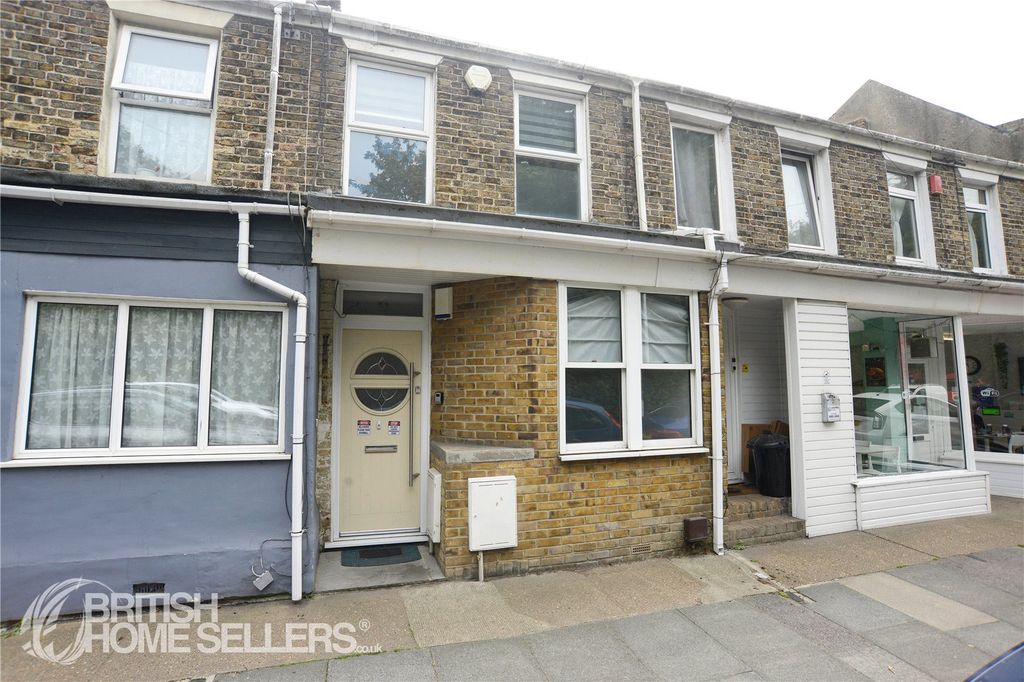 Property photo 1 of 20 Picture No. 05